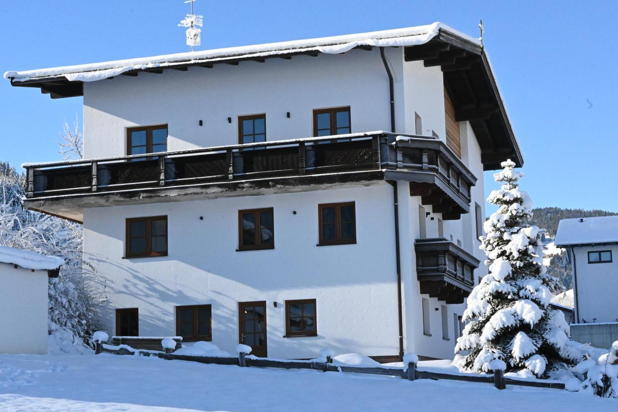 Nicky Apartments And Studios Нийдерау Екстериор снимка